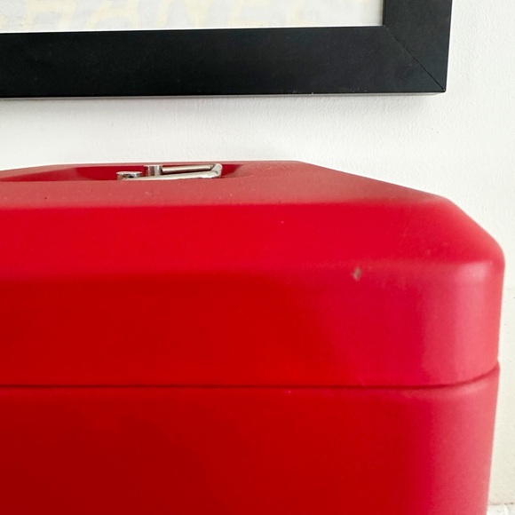 Rare Supreme Red White Box Logo Tool Box Lockbox with Lock & Keys - Picture 4 of 8